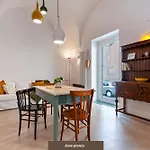 Chez Mama\' Rooftop - Sit Apartment
